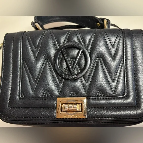 AUTHENTIC Mario Valentino Black Quilted Mini Bag with Gold Chain - Picture 5 of 8